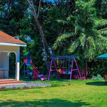 The Lit Gardens Hotel Kisumu Kültér fotó